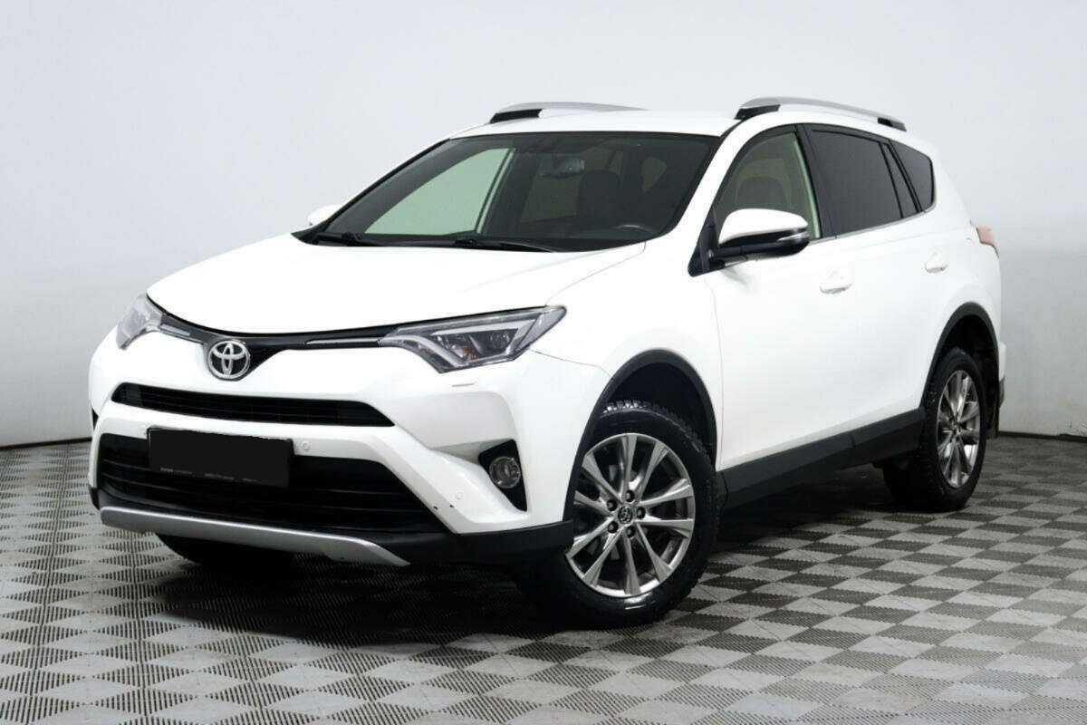 Toyota RAV4 2016 года с пробегом. Посмотреть фото