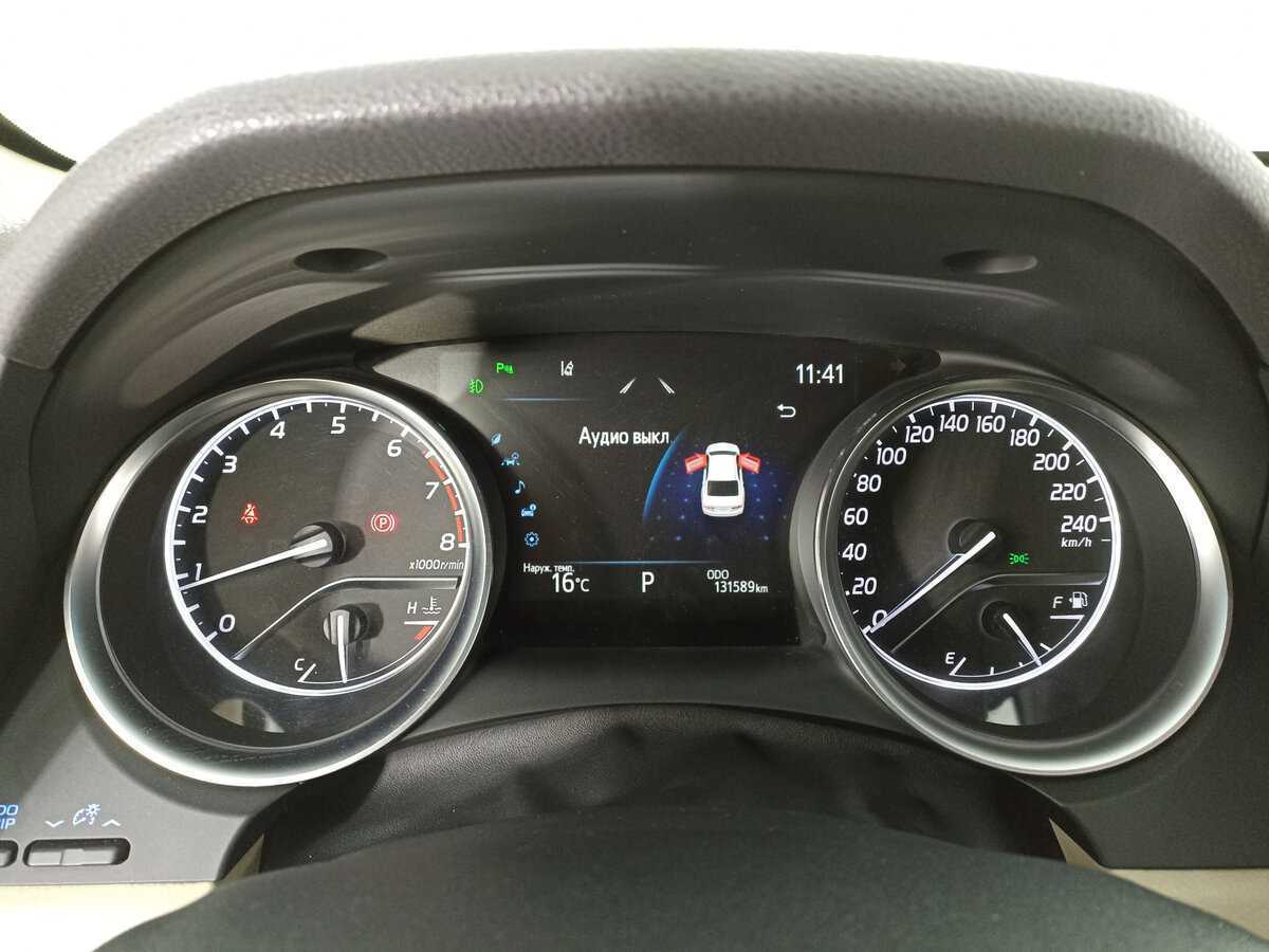 Toyota Camry 2020 года с пробегом. Фото: #12