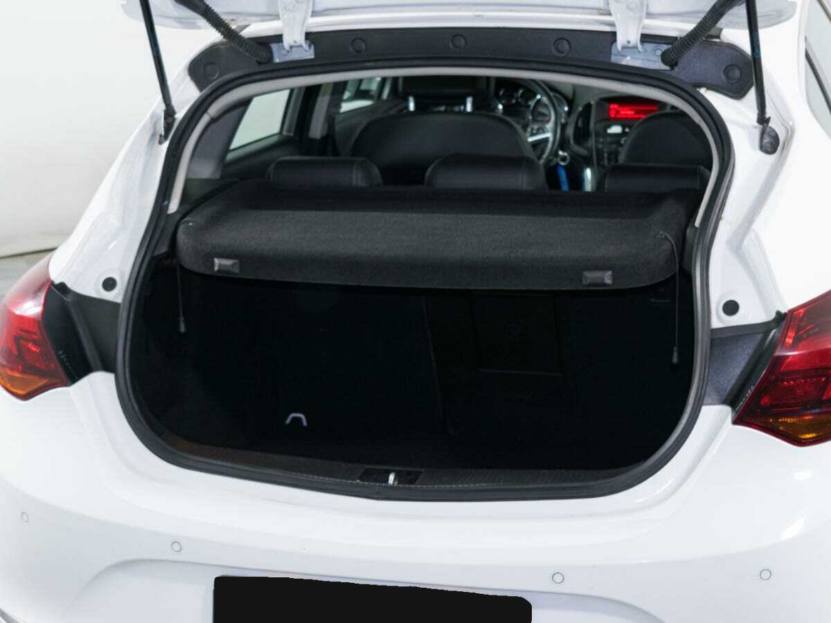 Opel Astra 2013 года с пробегом. Фото: #6