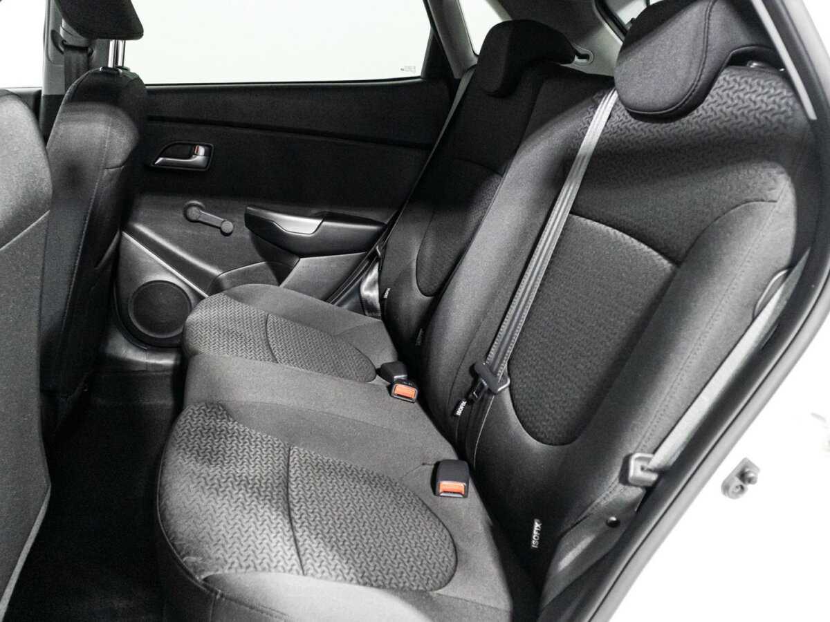 Kia Rio 2017 года с пробегом. Фото: #9