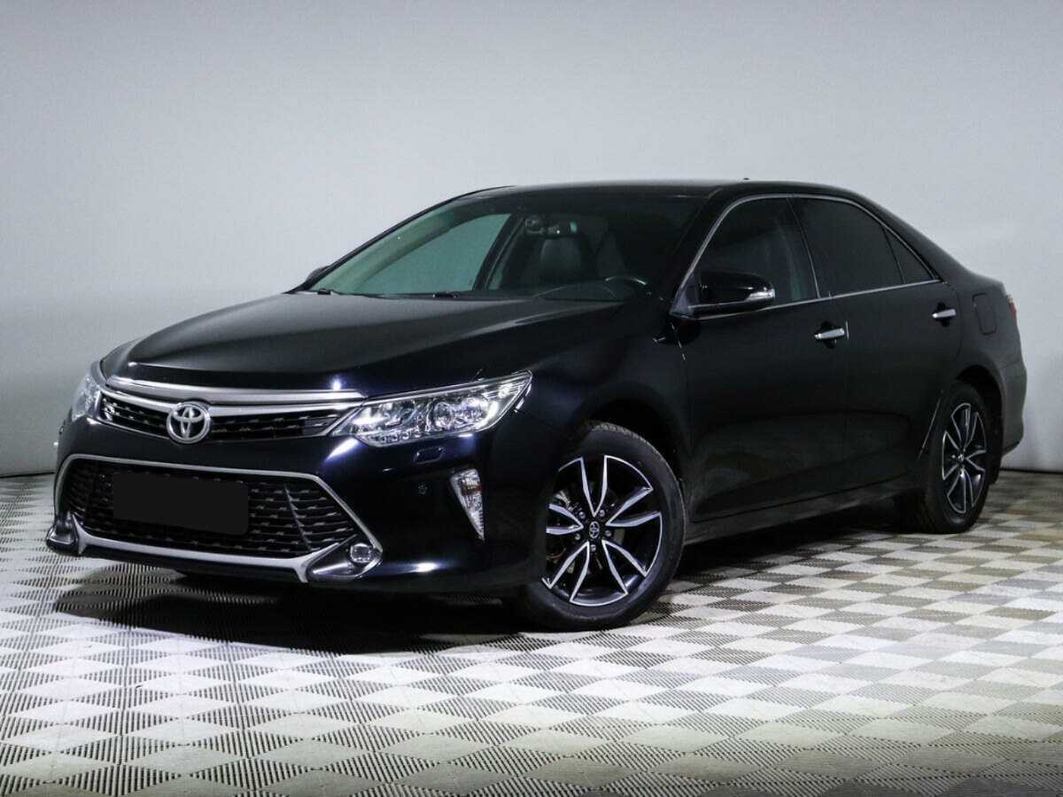 Toyota Camry 2018 года с пробегом. Посмотреть фото