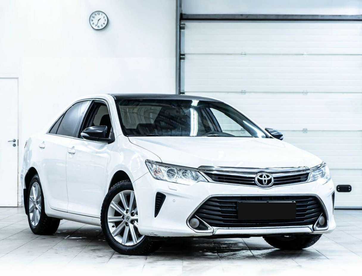 Toyota Camry 2016 года с пробегом. Фото: #1