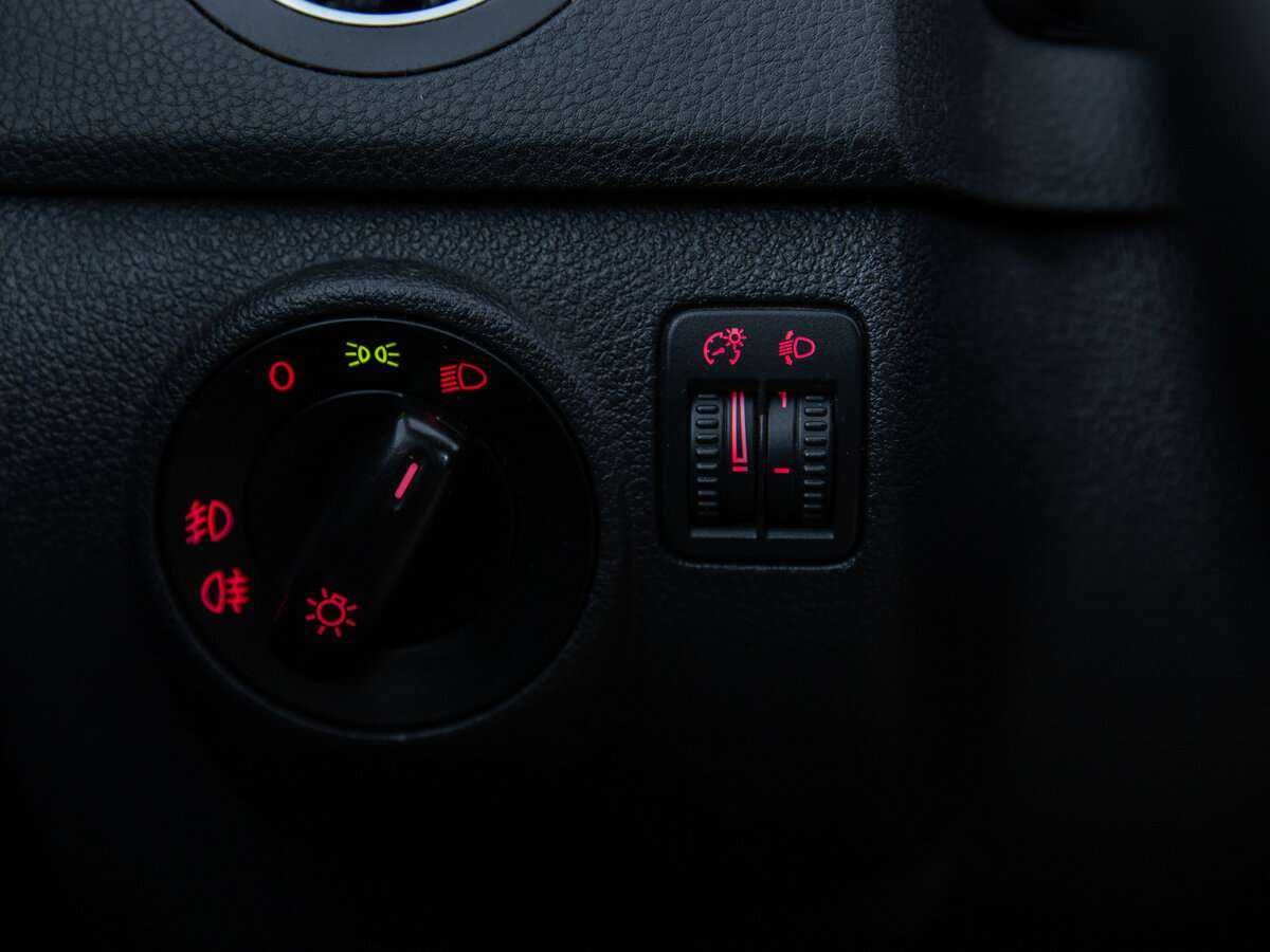 Volkswagen Golf Plus 2012 года с пробегом. Фото: #12