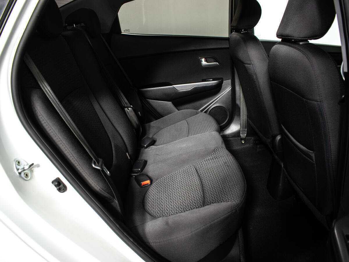 Kia Rio 2015 года с пробегом. Фото: #5