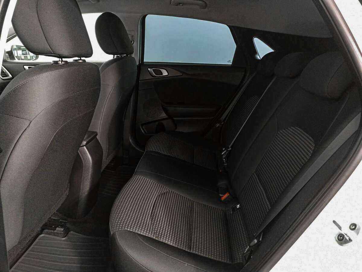 Kia Ceed 2019 года с пробегом. Фото: #9