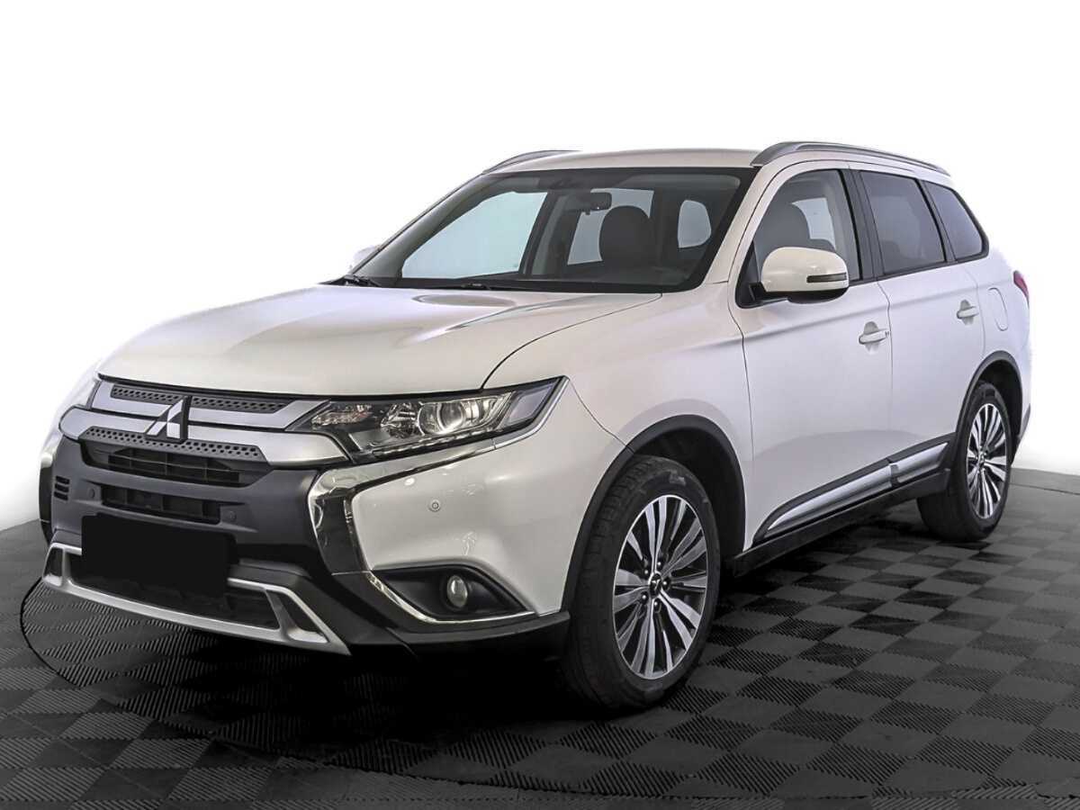 Mitsubishi Outlander 2019 года с пробегом. Посмотреть фото