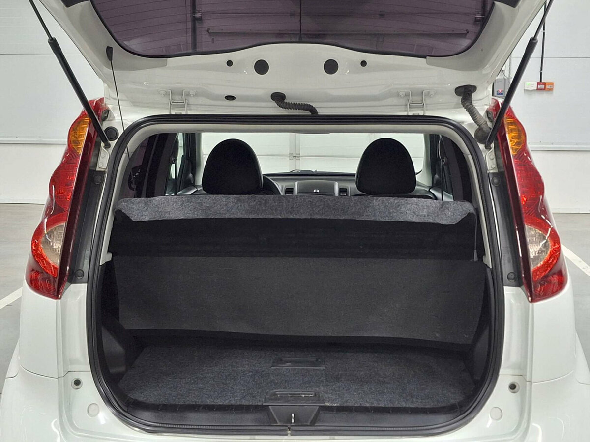 Nissan Note 2012 года с пробегом. Фото: #9