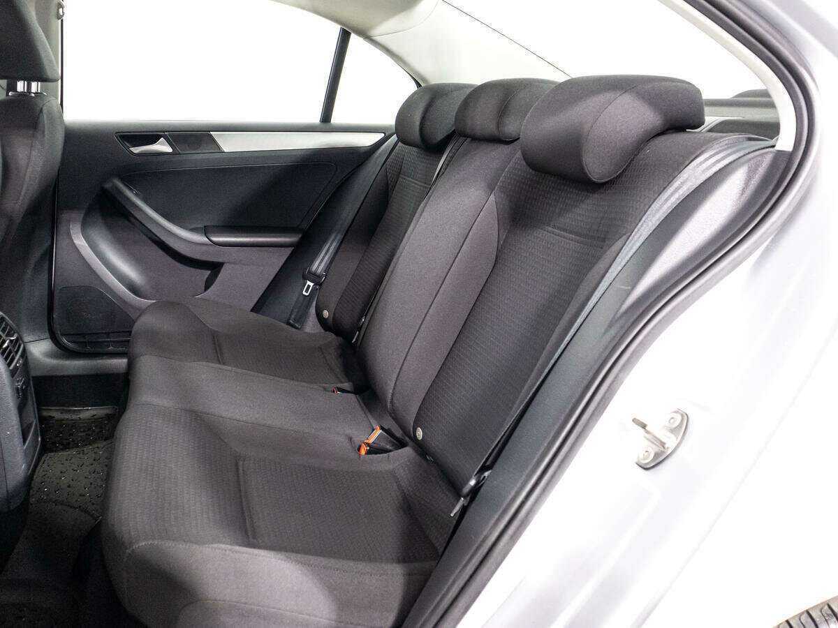Volkswagen Jetta 2015 года с пробегом. Фото: #9