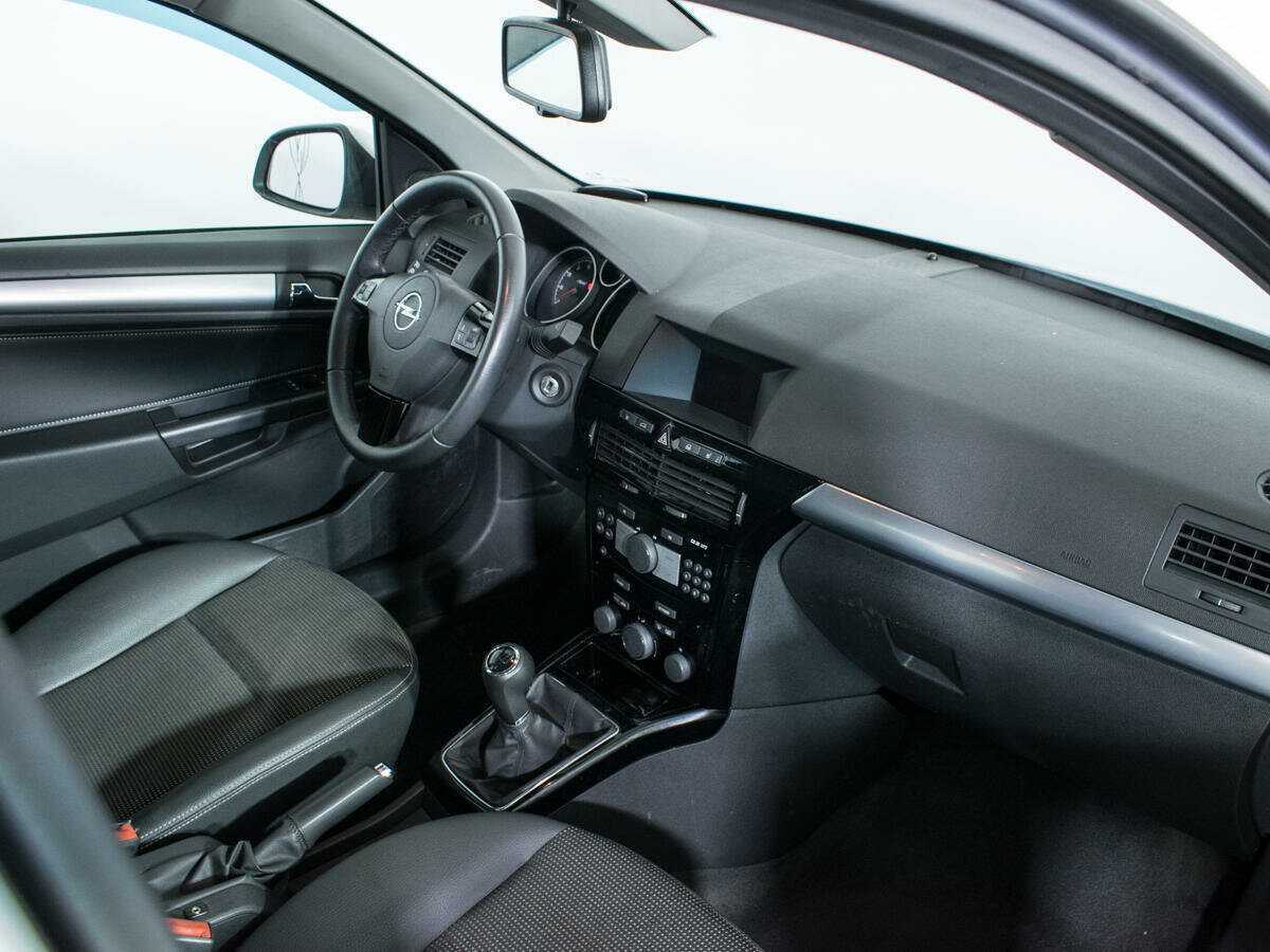 Opel Astra 2014 года с пробегом. Фото: #8