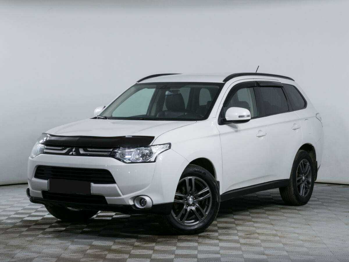 Mitsubishi Outlander 2012 года с пробегом. Фото: #0