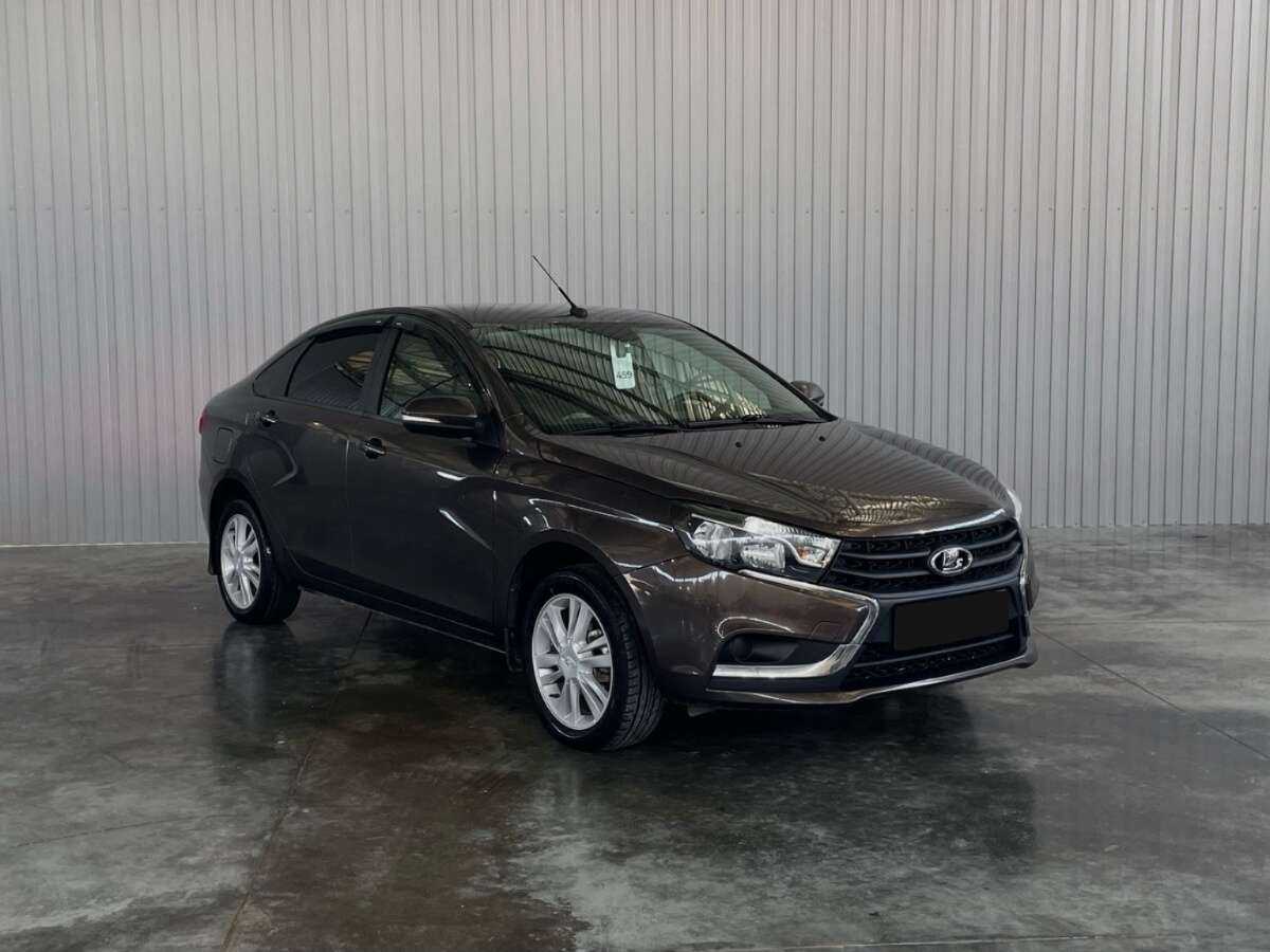 Lada (ВАЗ) Vesta 2018 года с пробегом. Фото: #2