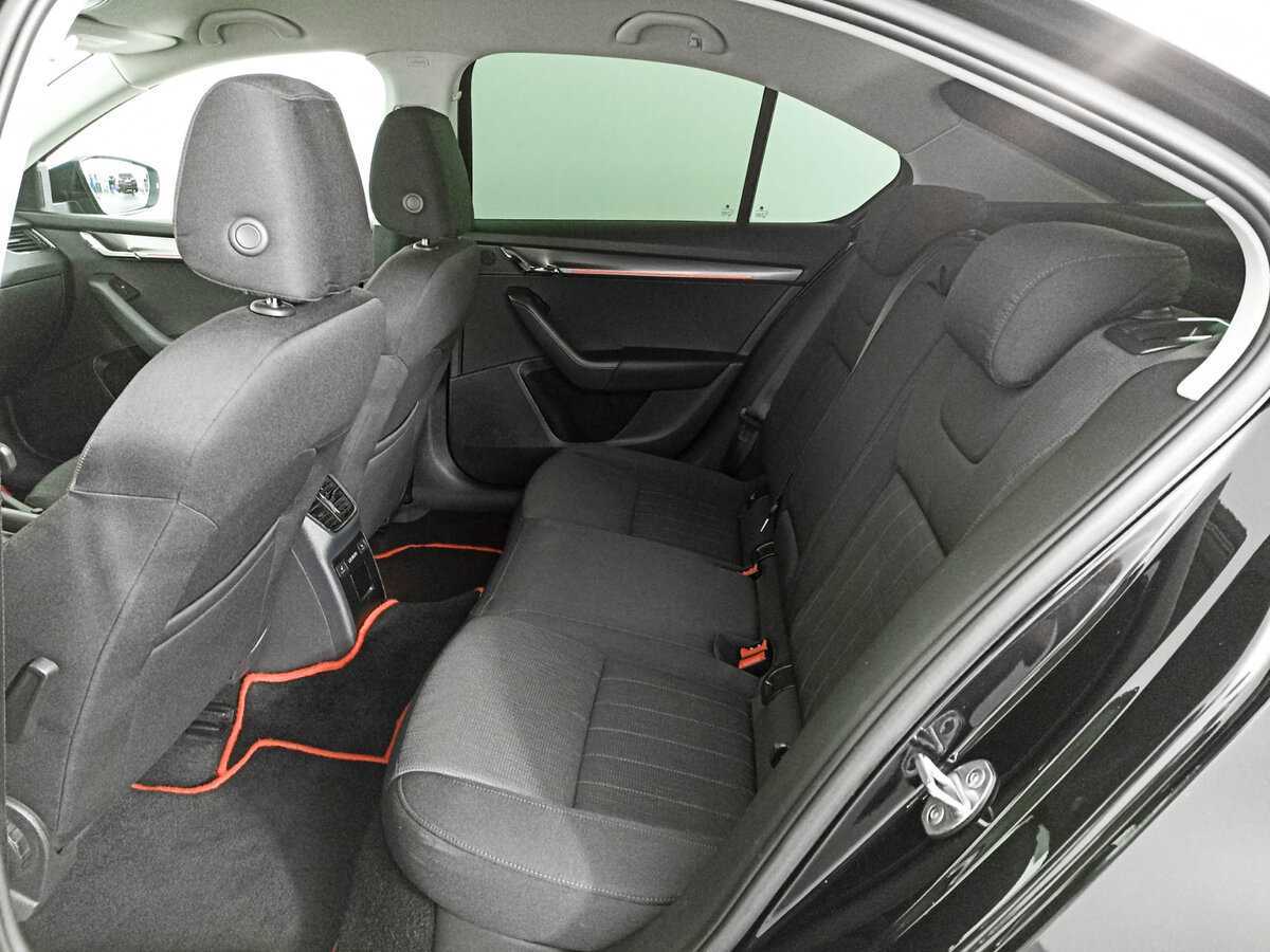 Skoda Octavia 2018 года с пробегом. Фото: #9