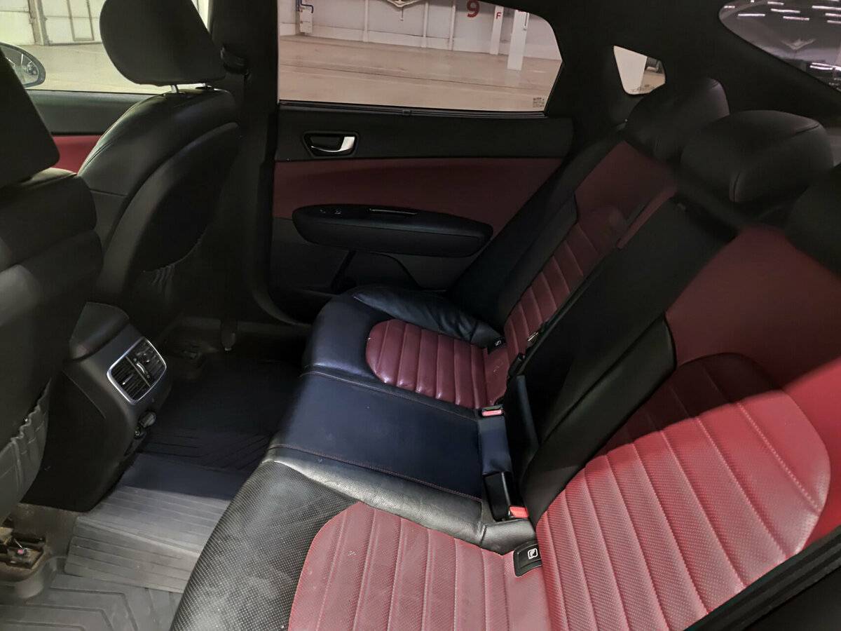 Kia Optima 2019 года с пробегом. Фото: #11