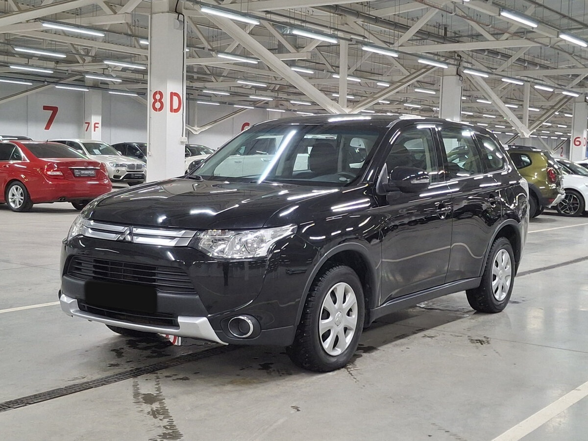 Mitsubishi Outlander 2014 года с пробегом. Посмотреть фото