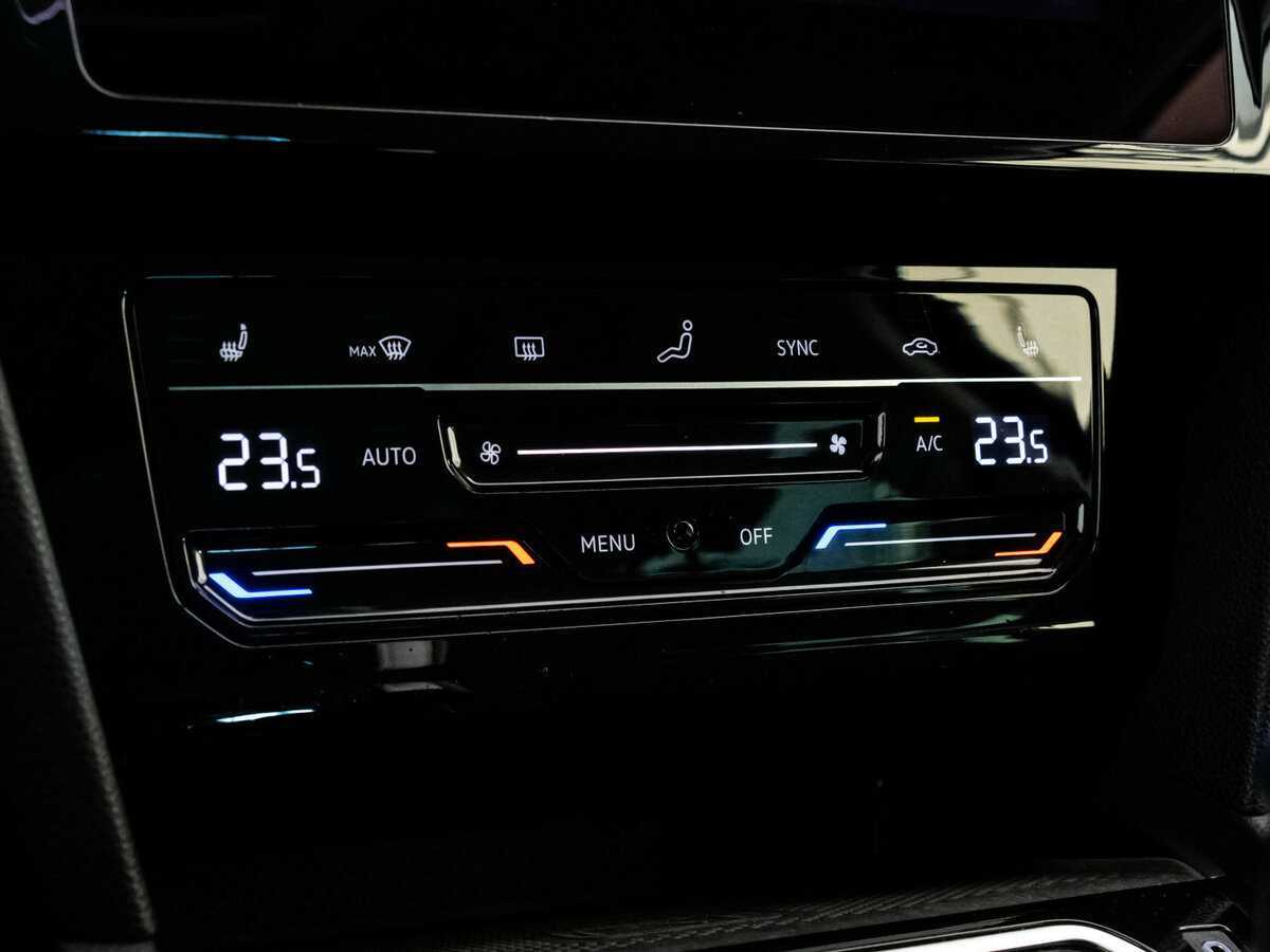 Volkswagen Passat 2020 года с пробегом. Фото: #16