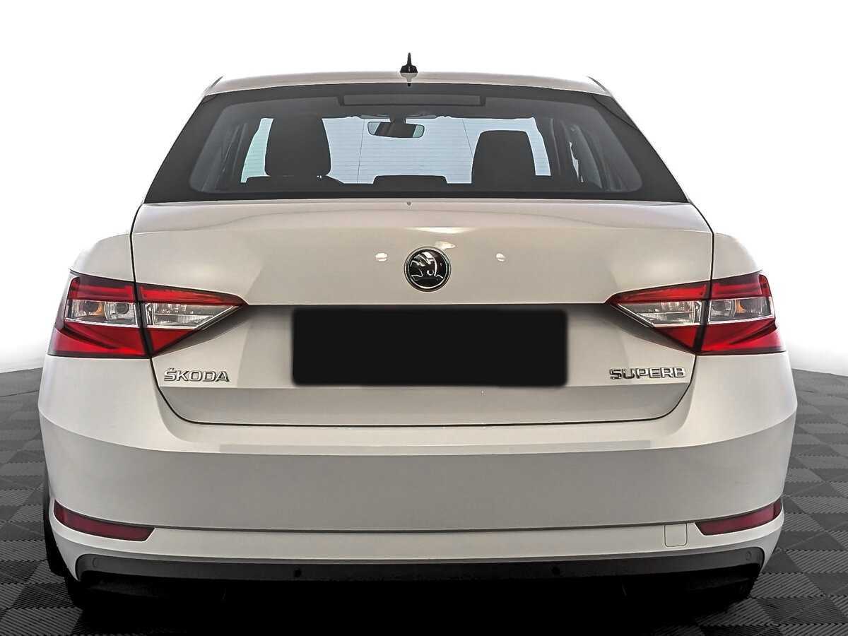 Skoda Superb 2017 года с пробегом. Фото: #5