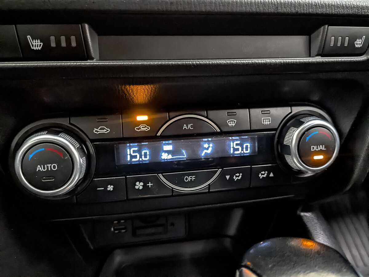 Mazda 3 2018 года с пробегом. Фото: #18