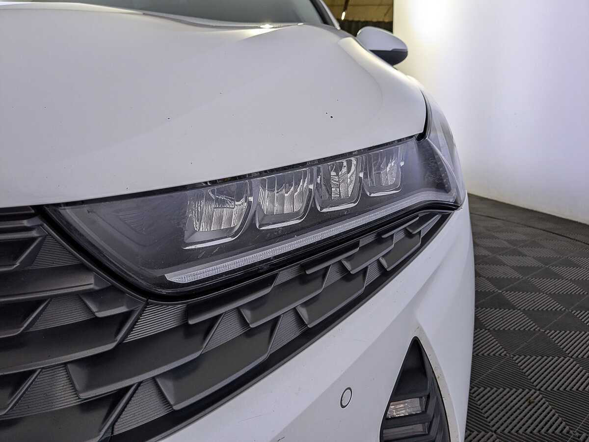 Kia K5 2021 года с пробегом. Фото: #10