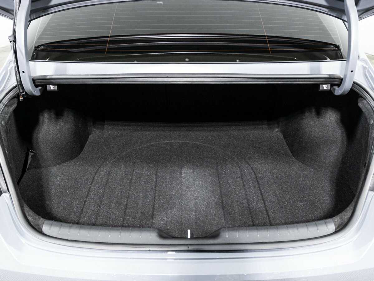 Hyundai Elantra 2021 года с пробегом. Фото: #14