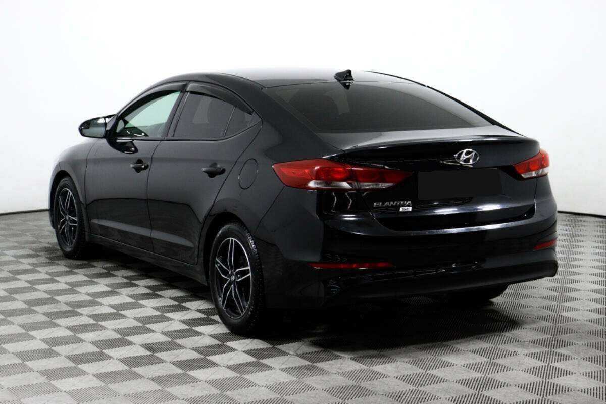 Hyundai Elantra 2018 года с пробегом. Фото: #6