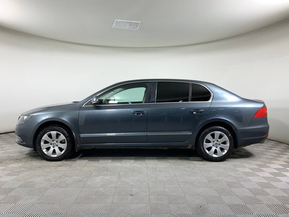 Skoda Superb 2014 года с пробегом. Фото: #6