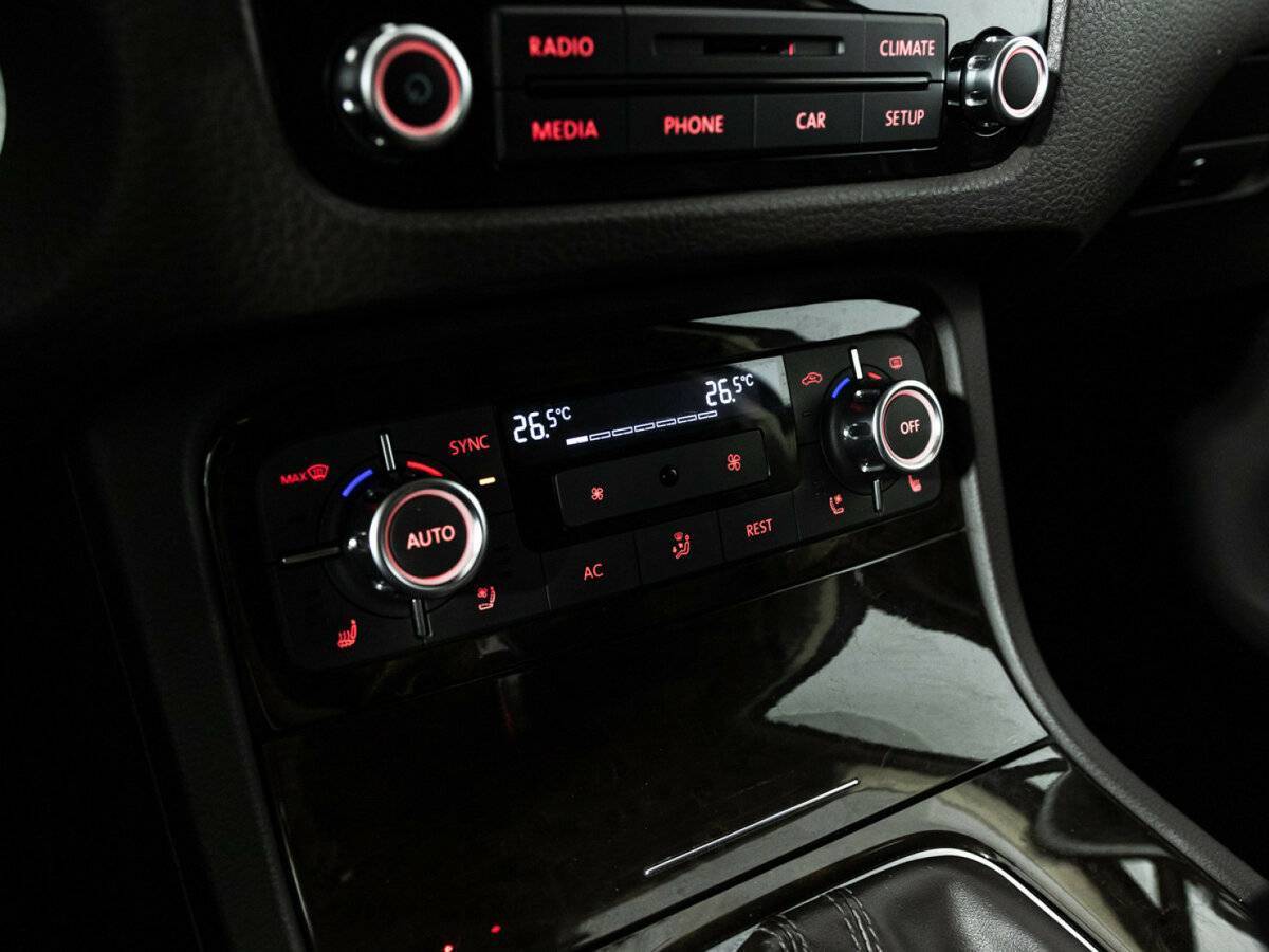 Volkswagen Touareg 2013 года с пробегом. Фото: #19