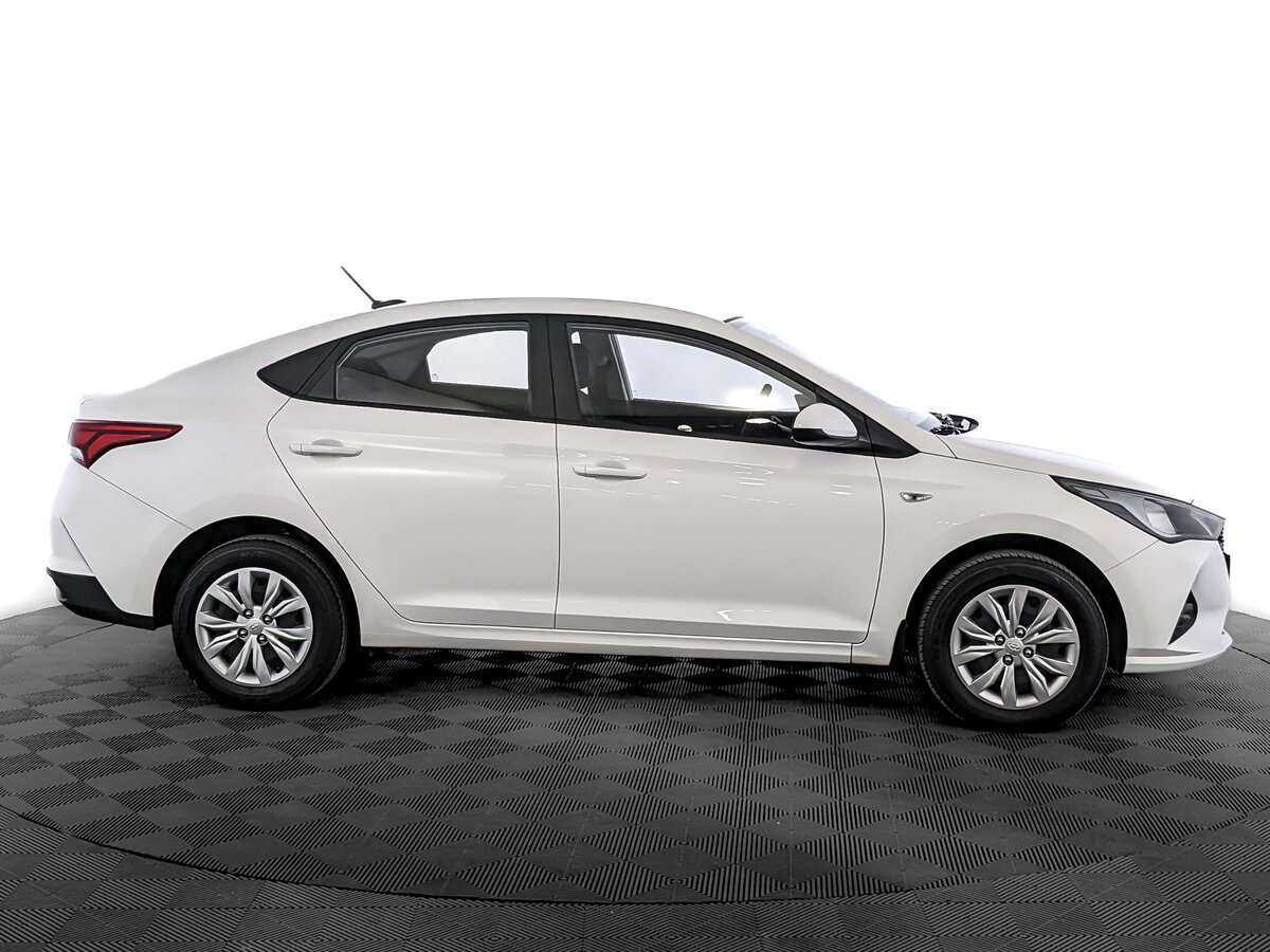 Hyundai Solaris 2022 года с пробегом. Фото: #3