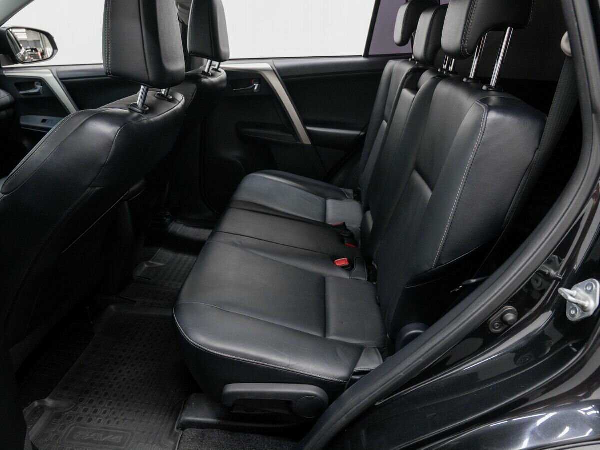 Toyota RAV4 2013 года с пробегом. Фото: #10