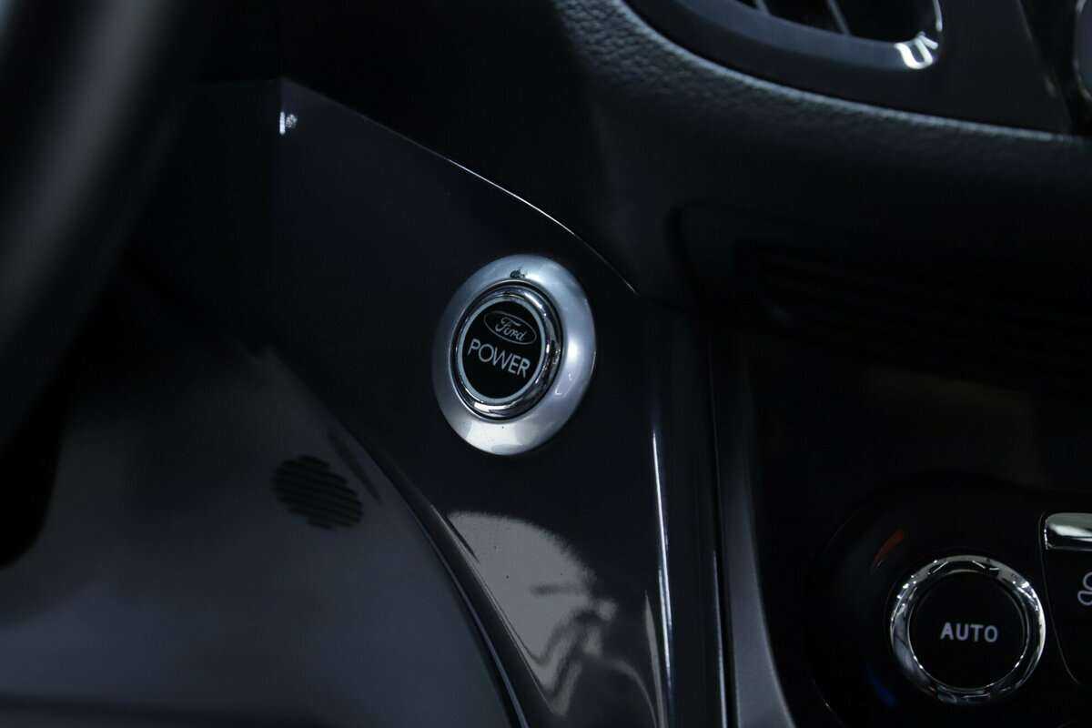 Ford Kuga 2013 года с пробегом. Фото: #13