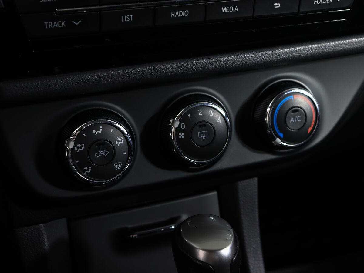 Toyota Corolla 2016 года с пробегом. Фото: #13