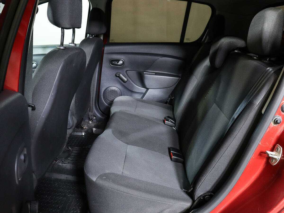 Renault Sandero 2015 года с пробегом. Фото: #8
