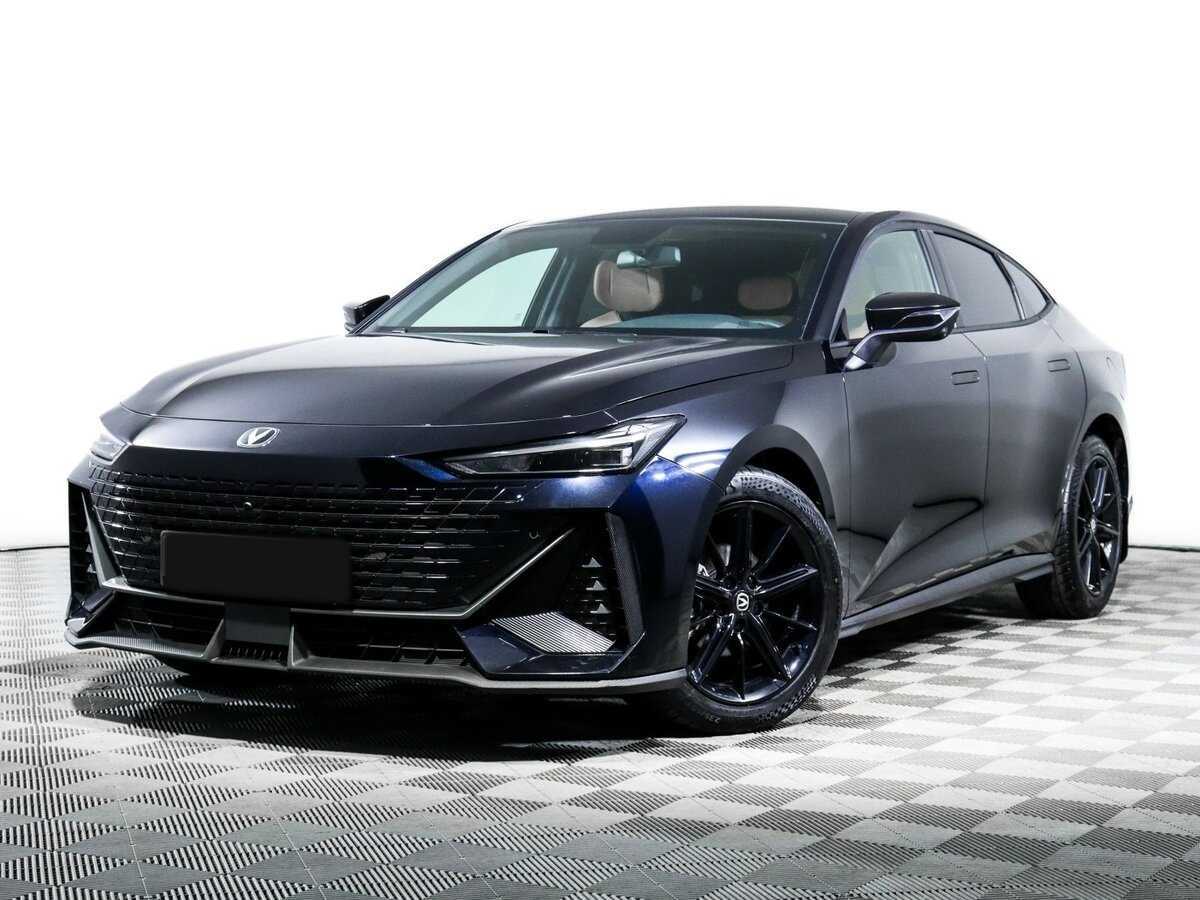 Changan UNI-V 2023 года с пробегом. Посмотреть фото