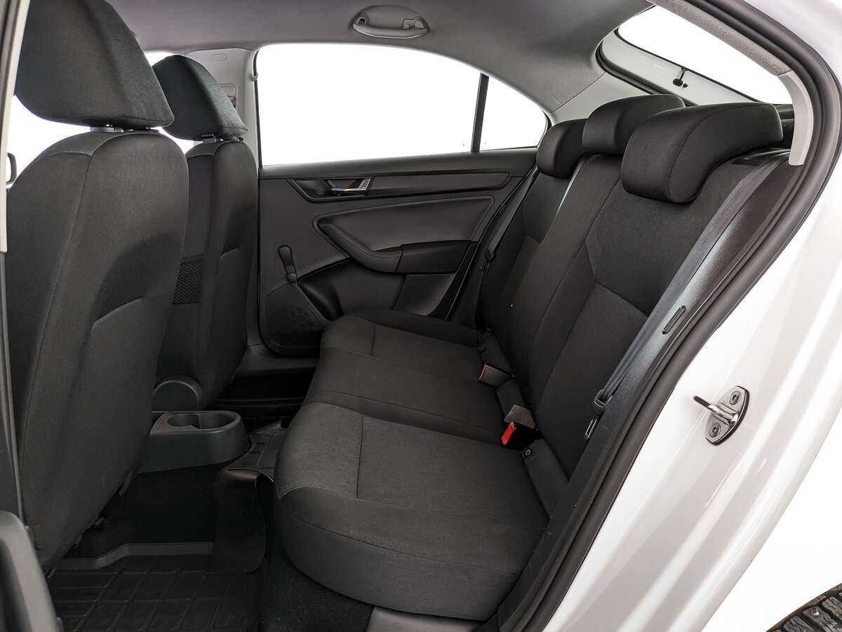 Skoda Rapid 2018 года с пробегом. Фото: #13