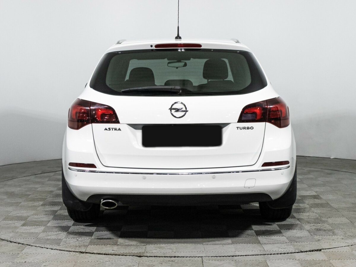 Opel Astra 2014 года с пробегом. Фото: #5