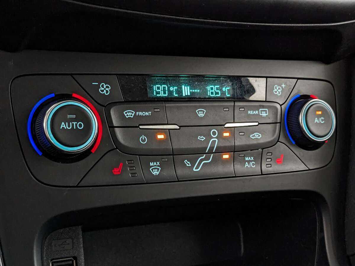 Ford Focus 2018 года с пробегом. Фото: #15