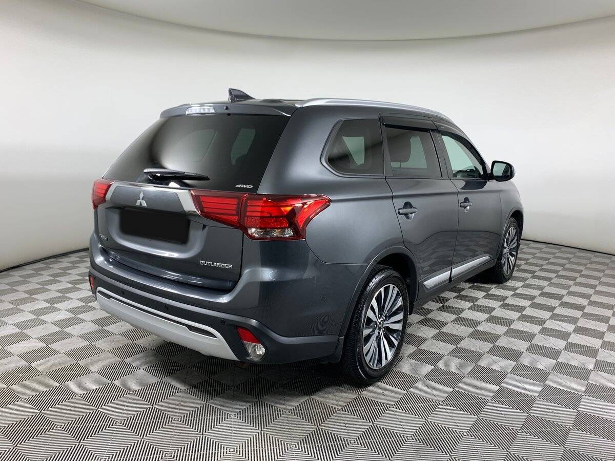 Mitsubishi Outlander 2019 года с пробегом. Фото: #4