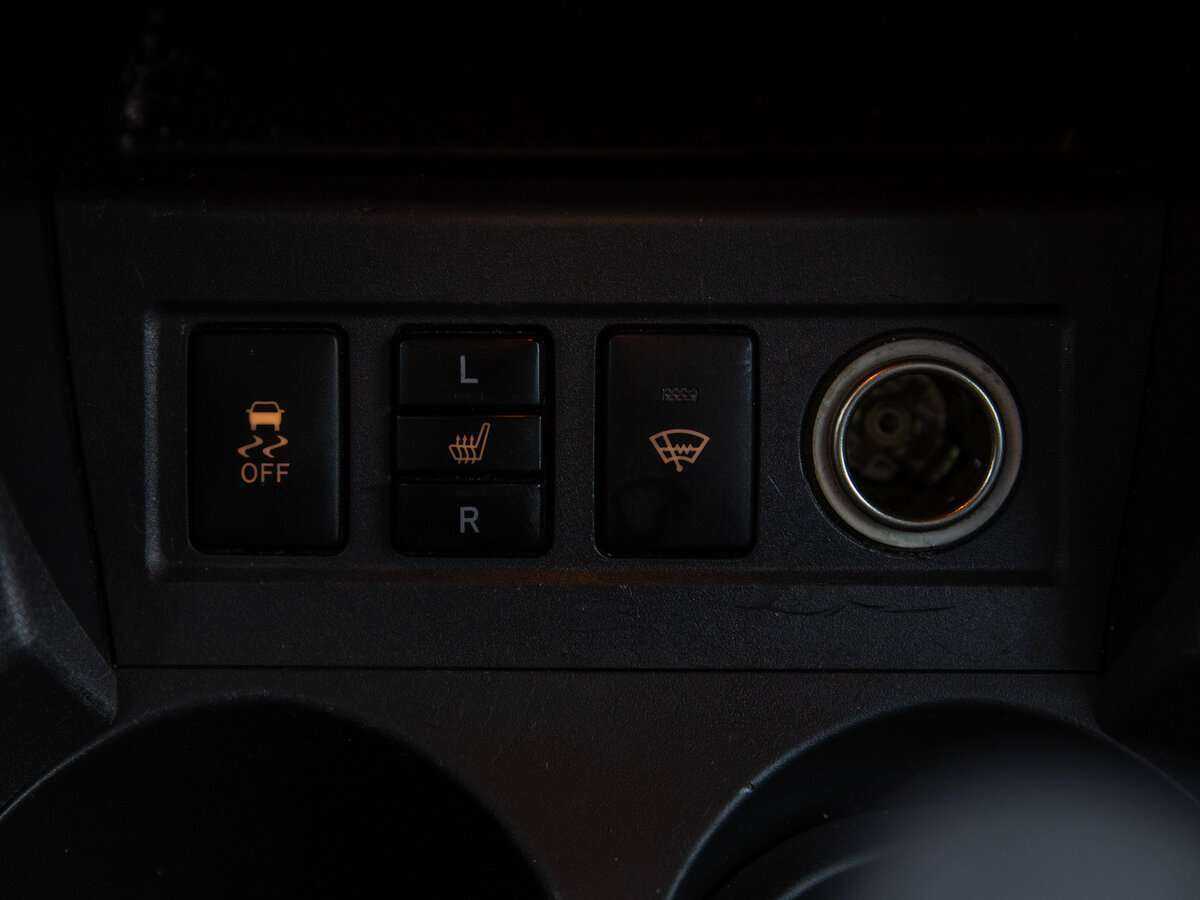 Toyota RAV4 2012 года с пробегом. Фото: #12