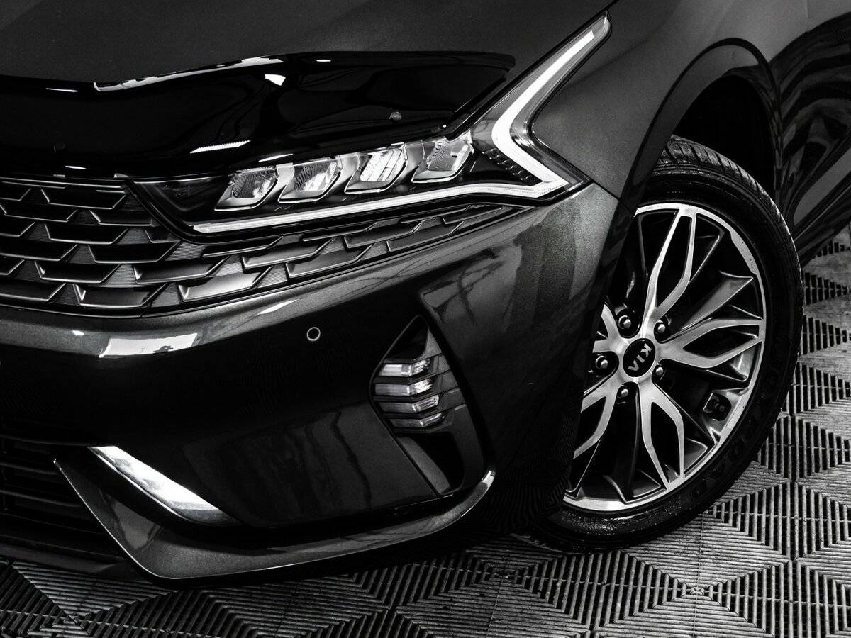 Kia K5 2021 года с пробегом. Фото: #1