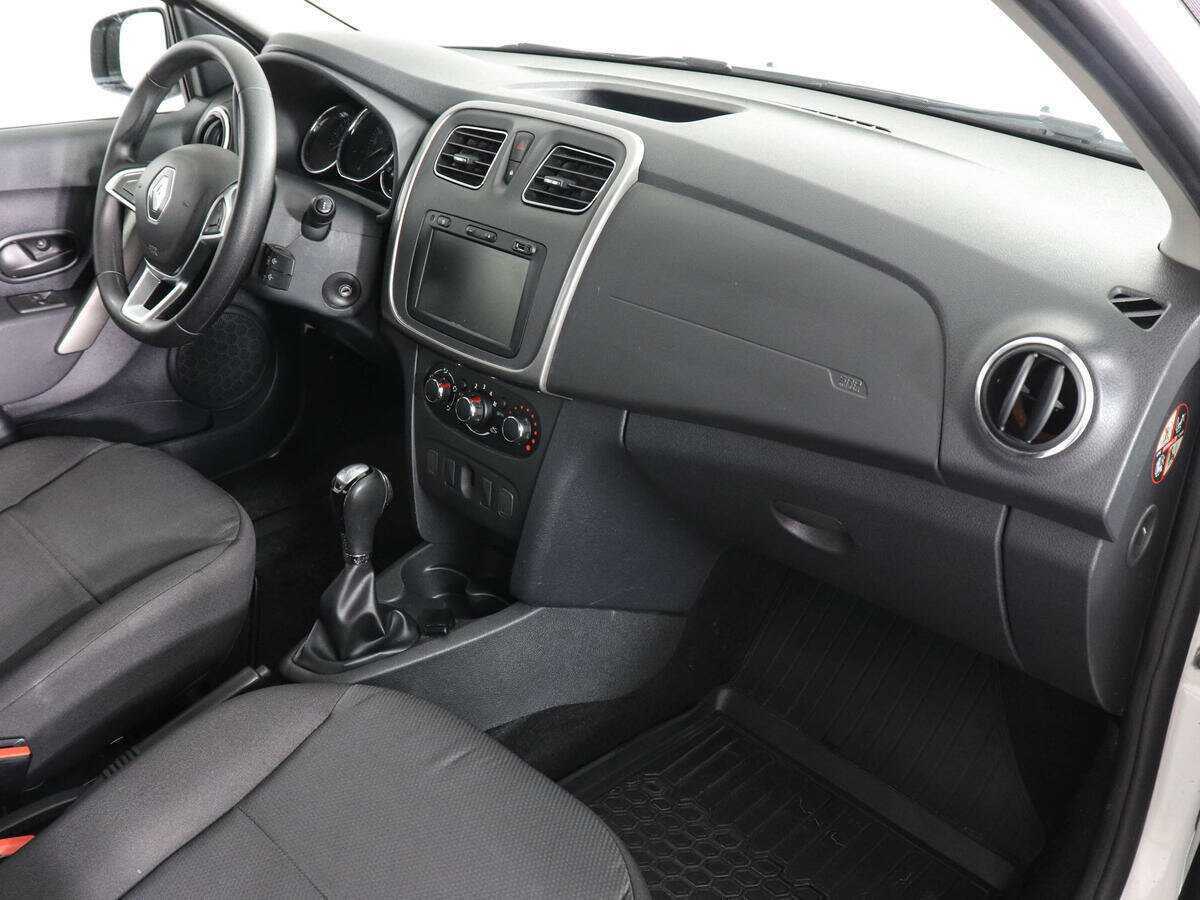 Renault Logan 2020 года с пробегом. Фото: #9