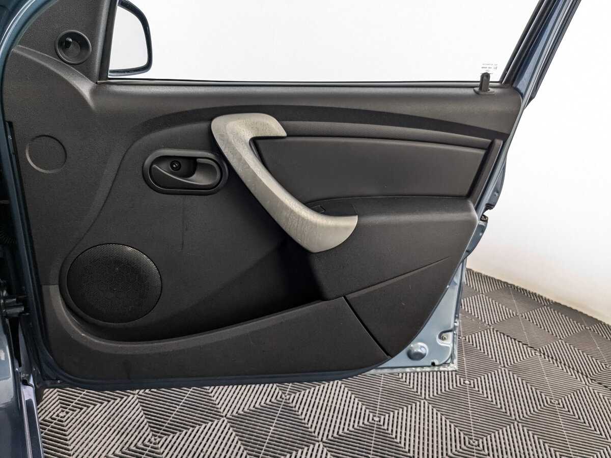 Renault Sandero 2012 года с пробегом. Фото: #20