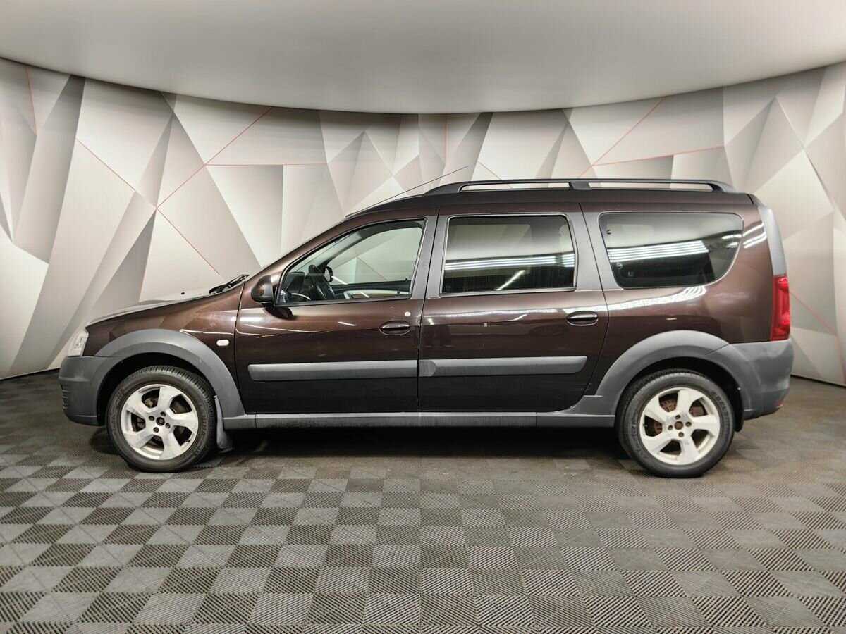 Lada (ВАЗ) Largus 2015 года с пробегом. Фото: #4