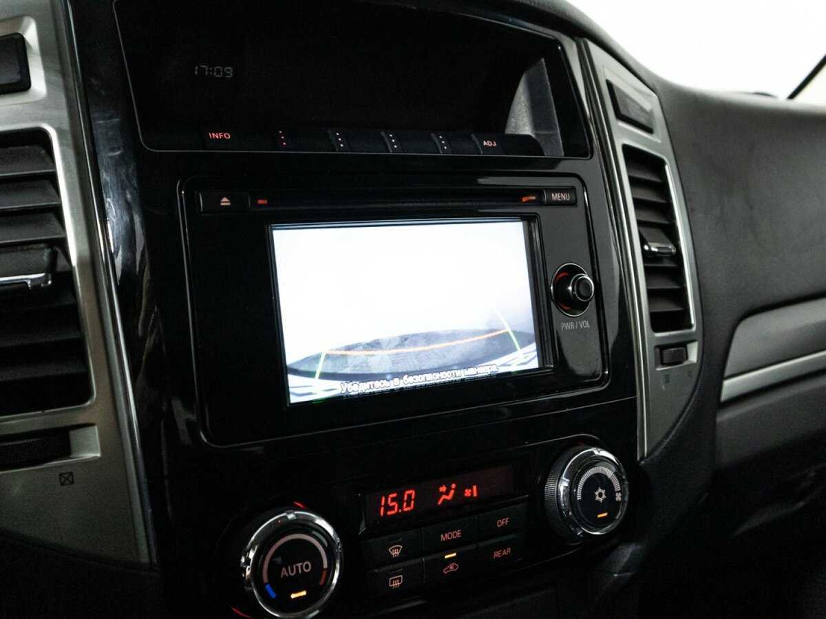 Mitsubishi Pajero 2015 года с пробегом. Фото: #13