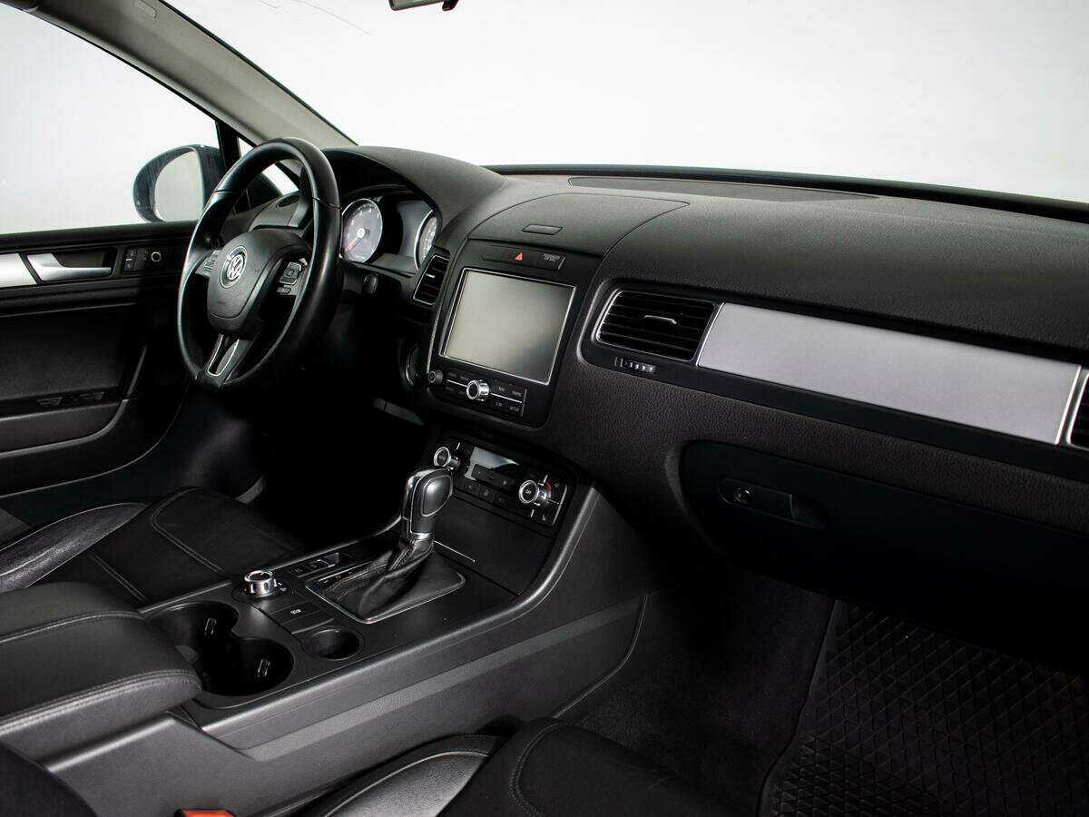 Volkswagen Touareg 2012 года с пробегом. Фото: #8