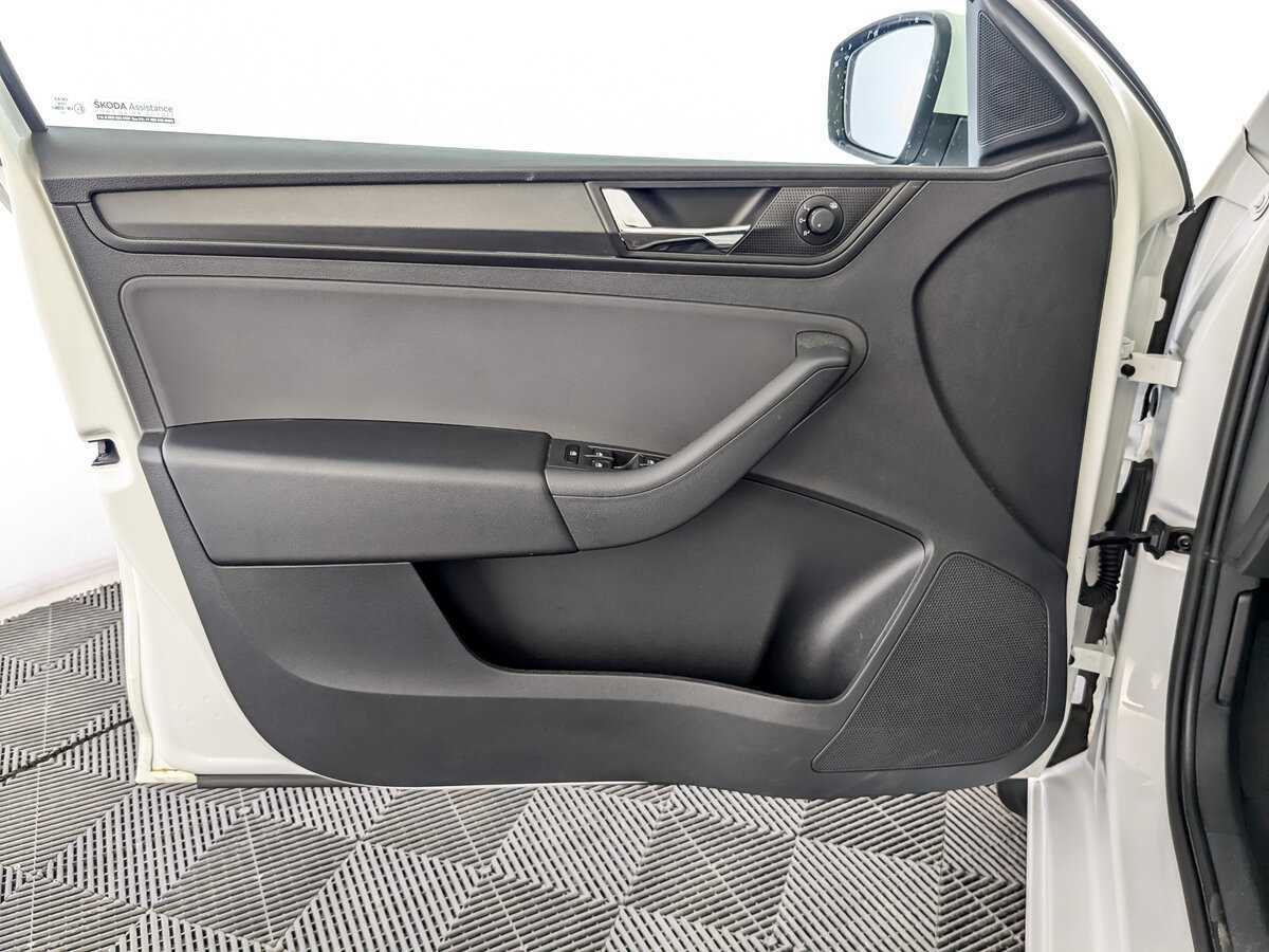 Skoda Rapid 2021 года с пробегом. Фото: #14
