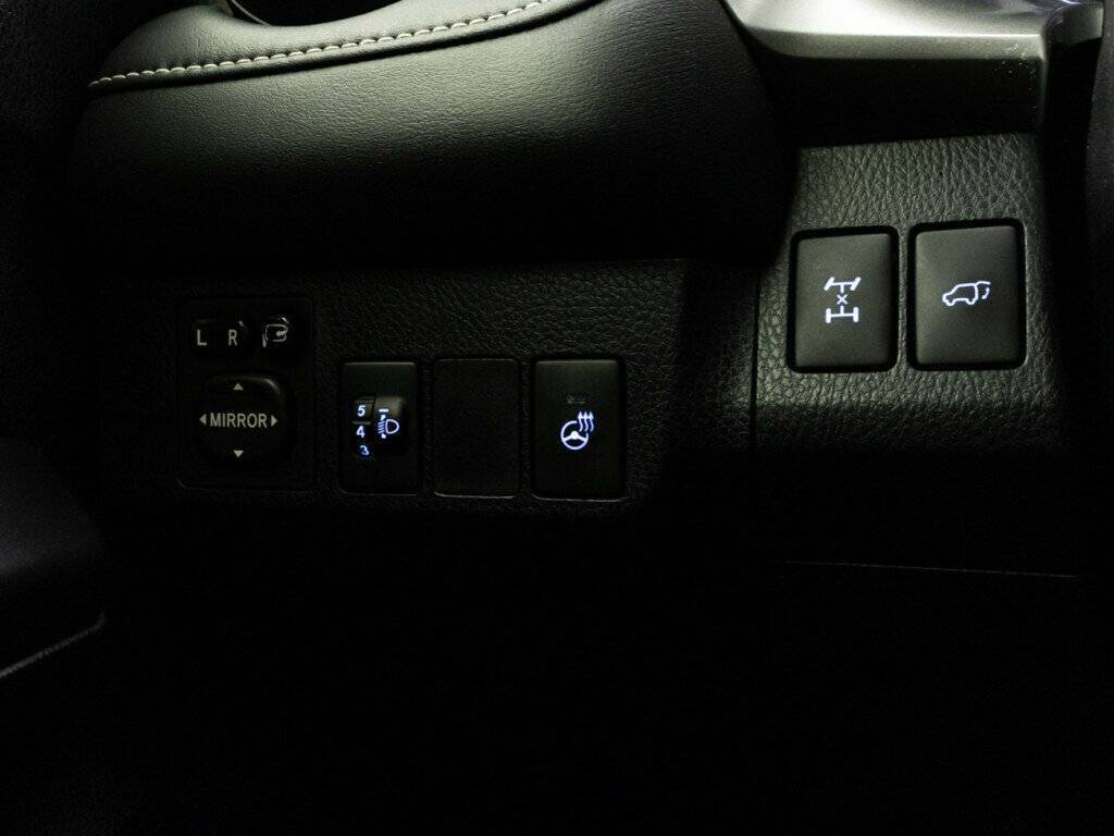 Toyota RAV4 2016 года с пробегом. Фото: #16