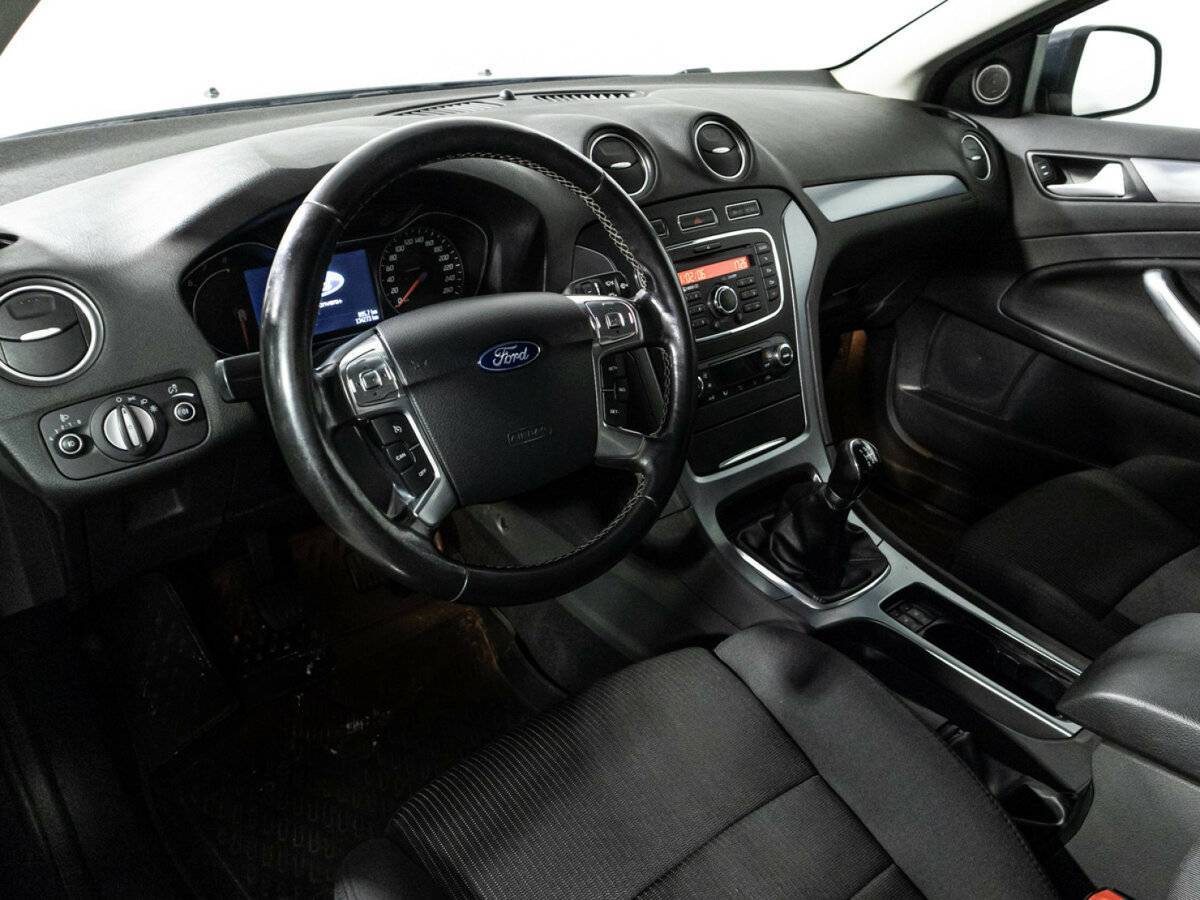 Ford Mondeo 2013 года с пробегом. Фото: #10