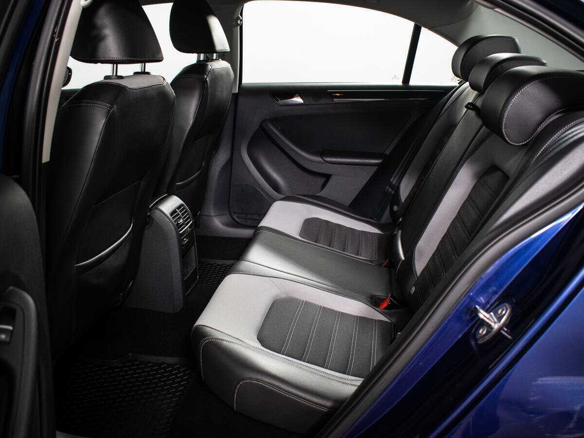 Volkswagen Jetta 2015 года с пробегом. Фото: #9