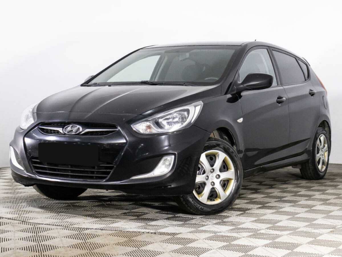 Hyundai Solaris 2012 года с пробегом. Посмотреть фото