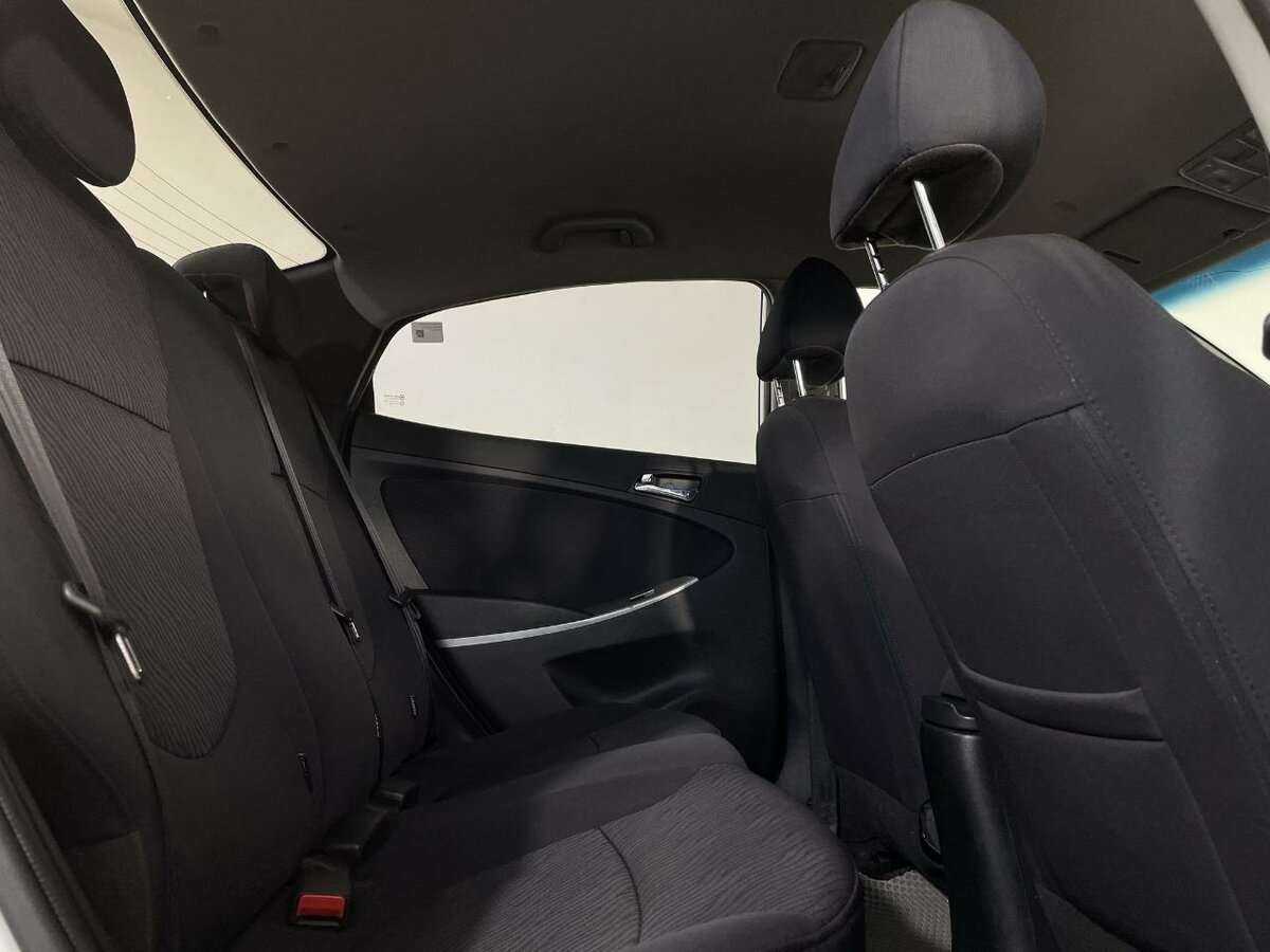 Hyundai Solaris 2012 года с пробегом. Фото: #16