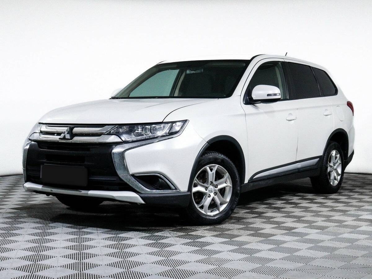 Mitsubishi Outlander 2015 года с пробегом. Посмотреть фото